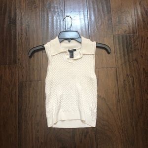 Sleeveless Collared Shirt